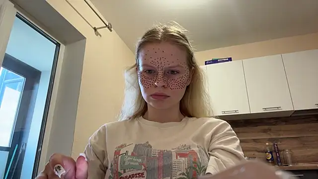 NikaRaexe online show from June 22, 2026, 2:14 pm