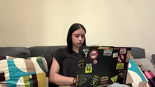 Snapshot of martinienjoyer chatting on June 26, 2026, 7:36 am martinienjoyer online show from June 26, 2026, 7:36 am