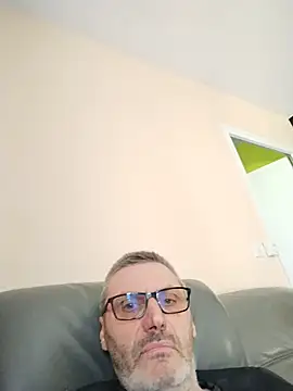 Snapshot of Philebranleur chatting on July 1, 2026, 3:23 pm Philebranleur online show from July 1, 2026, 3:23 pm