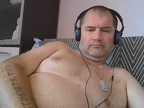CristianDaniel78 online show from July 18, 2026, 7:06 am