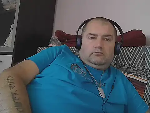 CristianDaniel78 online show from July 7, 2026, 3:53 am