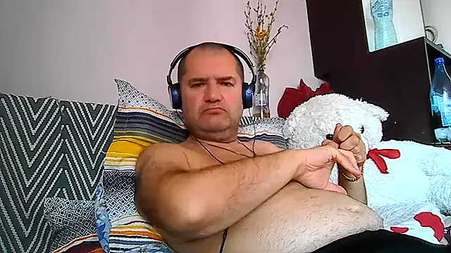 CristianDaniel78 online show from August 8, 2026, 4:52 am