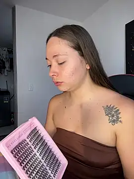 mia bornner online show from July 30, 2026, 7:57 pm
