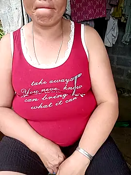 NyloveSquirt online show from June 26, 2026, 6:52 am