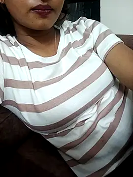 avii5 online show from July 26, 2026, 9:54 pm