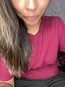 Snapshot of Romantic_couple69 chatting on July 28, 2026, 10:12 am Romantic couple69 online show from July 28, 2026, 10:12 am