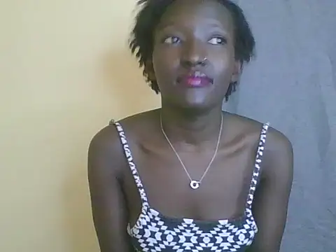 Snapshot of Keilay chatting on July 10, 2026, 9:04 pm Keilay online show from July 10, 2026, 9:04 pm