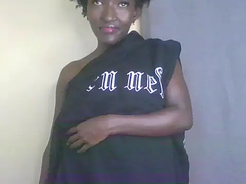 Snapshot of Keilay chatting on July 8, 2026, 8:31 pm Keilay online show from July 8, 2026, 8:31 pm
