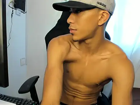 Snapshot of alien_bigck chatting on June 29, 2026, 2:50 pm alien bigck online show from June 29, 2026, 2:50 pm