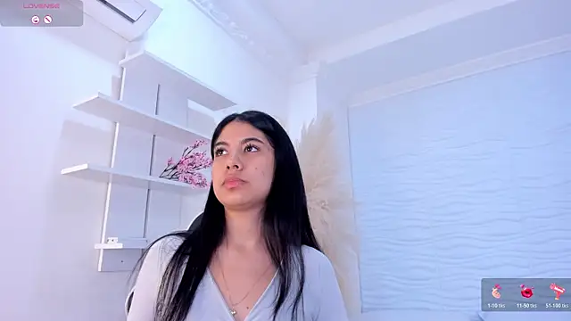 AylinLove  online show from July 16, 2026, 11:51 am