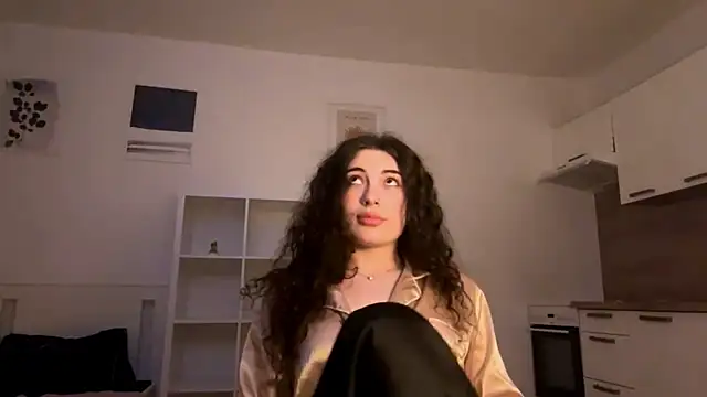 Snapshot of runawyin chatting on July 31, 2026, 7:33 pm runawyin online show from July 31, 2026, 7:33 pm