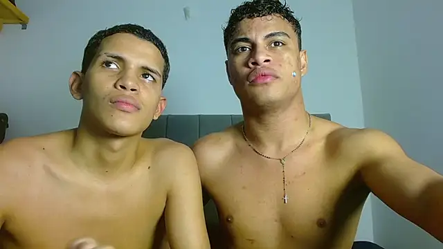Snapshot of Jose_And_Daniel chatting on July 14, 2026, 7:02 am Jose And Daniel online show from July 14, 2026, 7:02 am