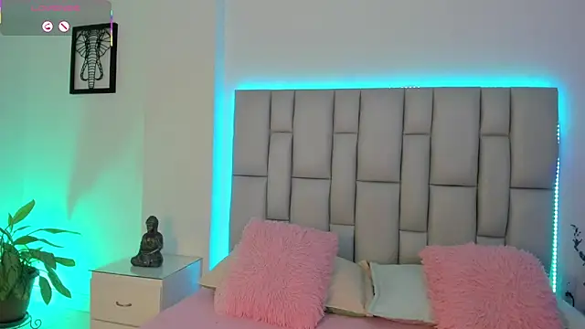 Geyn gomezz online show from July 7, 2026, 2:36 am