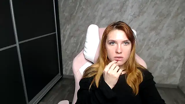 Reginasmilee online show from January 15, 2026, 2:26 am