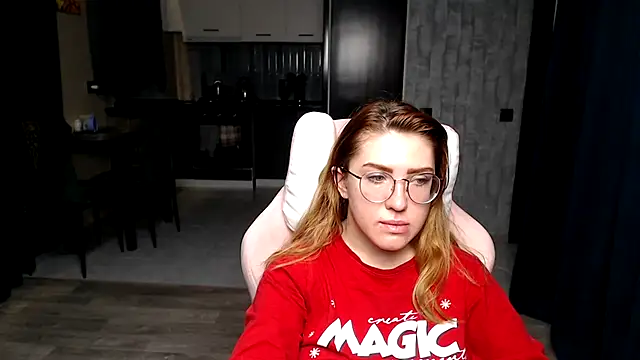 Reginasmilee online show from November 30, 2025, 1:39 am