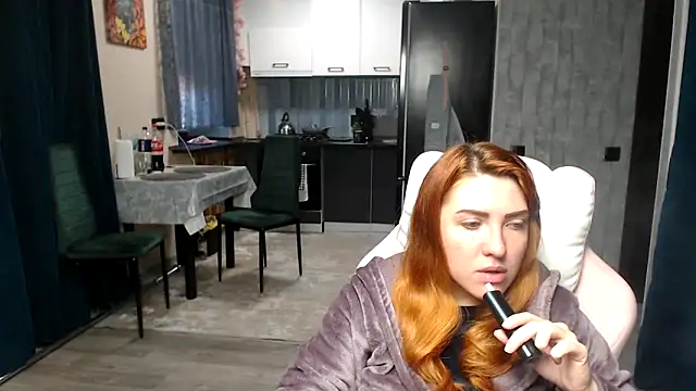 Reginasmilee online show from April 25, 2026, 3:09 am