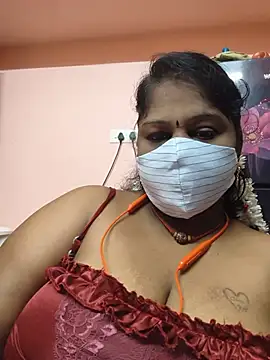 yalini1431 online show from June 30, 2026, 7:36 pm