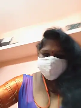 yalini1431 online show from July 18, 2026, 8:06 pm