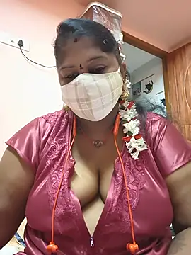 yalini1431 online show from July 16, 2026, 7:33 pm