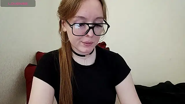 Snapshot of Felicia_Miller chatting on June 27, 2026, 4:35 pm Felicia Miller online show from June 27, 2026, 4:35 pm