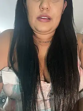 Valentina Tilly online show from July 5, 2026, 3:33 am
