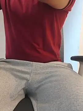 8inch hunk19 online show from August 9, 2026, 5:46 am