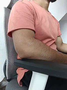 8inch hunk19 online show from July 24, 2026, 6:09 am