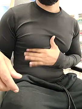 8inch hunk19 online show from June 28, 2026, 1:28 pm