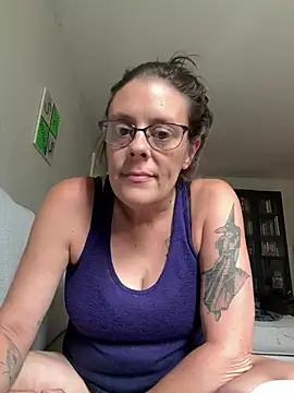 MatildaJane5 online show from July 10, 2026, 3:23 pm