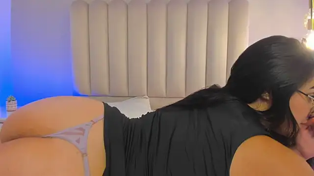 MarahBaker35 online show from July 2, 2026, 1:06 am