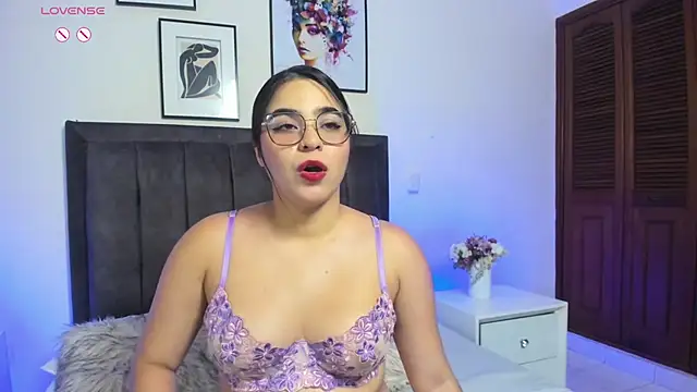 MarahBaker35 online show from July 19, 2026, 8:05 pm