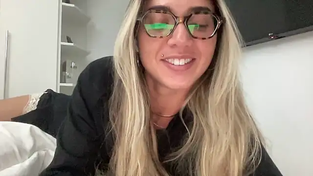 lailayourangel online show from August 7, 2026, 3:01 am