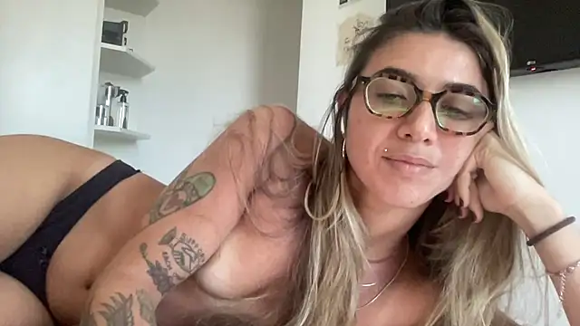 lailayourangel online show from July 15, 2026, 3:52 pm