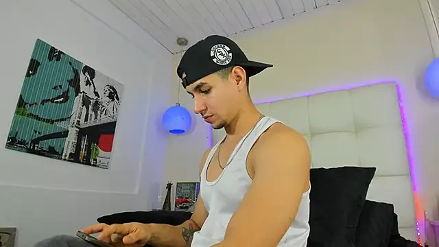 Jamexxx1  online show from August 8, 2026, 11:23 pm