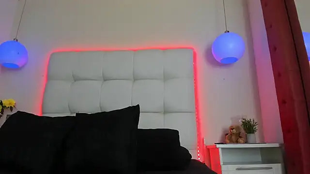Jamexxx1  online show from August 2, 2026, 9:34 pm
