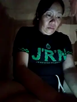 Snapshot of Moon_squirtt chatting on July 29, 2026, 1:43 pm Moon squirtt online show from July 29, 2026, 1:43 pm
