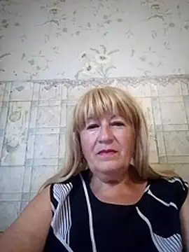 EmmaSwan555 online show from July 14, 2026, 3:51 pm