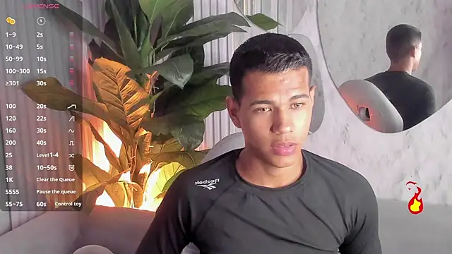 Noah sexhotty online show from July 30, 2026, 3:05 am