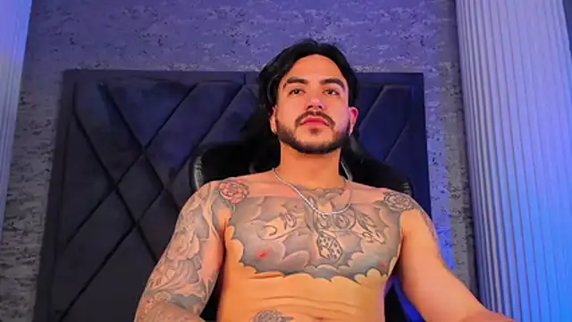 Snapshot of DanteDonovan_ chatting on July 12, 2026, 11:00 am DanteDonovan online show from July 12, 2026, 11:00 am