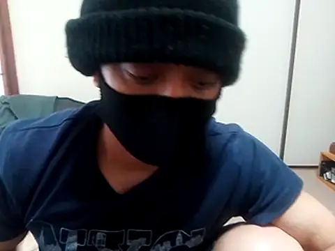 Snapshot of meno-kuma chatting on August 6, 2026, 7:14 am meno-kuma online show from August 6, 2026, 7:14 am