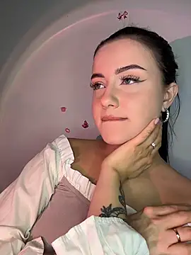 LoBeauty online show from July 10, 2026, 7:47 pm