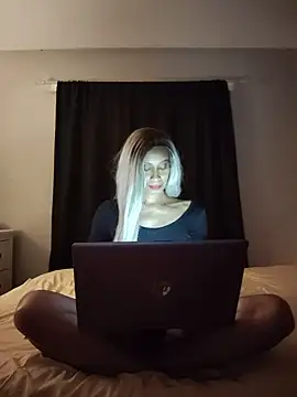 DulceThiccc online show from July 20, 2026, 1:13 am