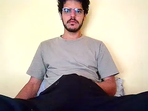 Hectorssuarez online show from July 20, 2026, 2:52 pm