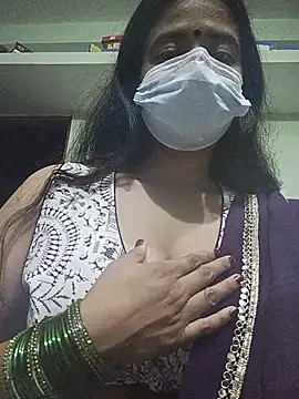 married couple1111 online show from August 4, 2026, 5:39 pm