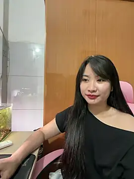Snapshot of QuynhAnh68 chatting on July 10, 2026, 1:49 am QuynhAnh68 online show from July 10, 2026, 1:49 am