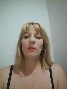 CarmenAmorosa online show from July 22, 2026, 1:02 pm