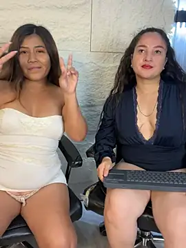 LadyNovaX online show from July 7, 2026, 1:14 pm