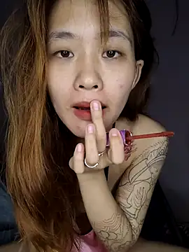 Pemuncuti05 online show from July 31, 2026, 7:11 pm