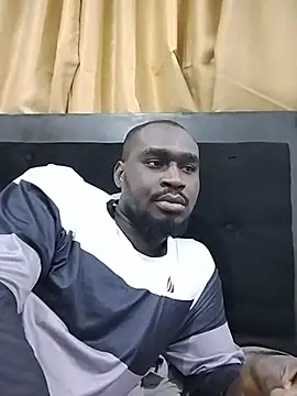 Snapshot of Offsetpapi chatting on July 9, 2026, 9:03 pm Offsetpapi online show from July 9, 2026, 9:03 pm