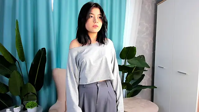 Snapshot of Alisa_Glow chatting on July 1, 2026, 7:30 am Alisa Glow online show from July 1, 2026, 7:30 am
